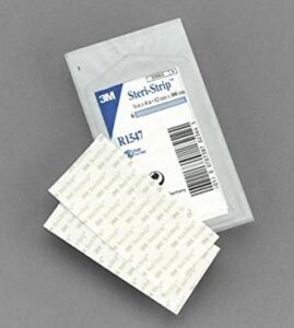 3M Steristrip Reinforced Skin Closure | 1/2" x 4" | 3M R1547 | Box of 50 3M Steristrip Reinforced Skin Closure | 1/2" x 4" | 3M R1547 | Box of 50